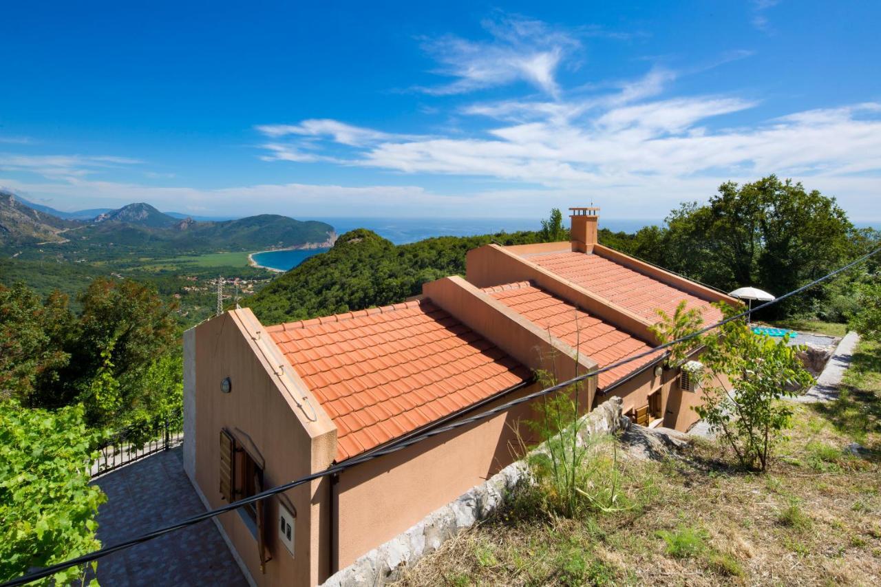 Villa Robinson Petrovac Buitenkant foto